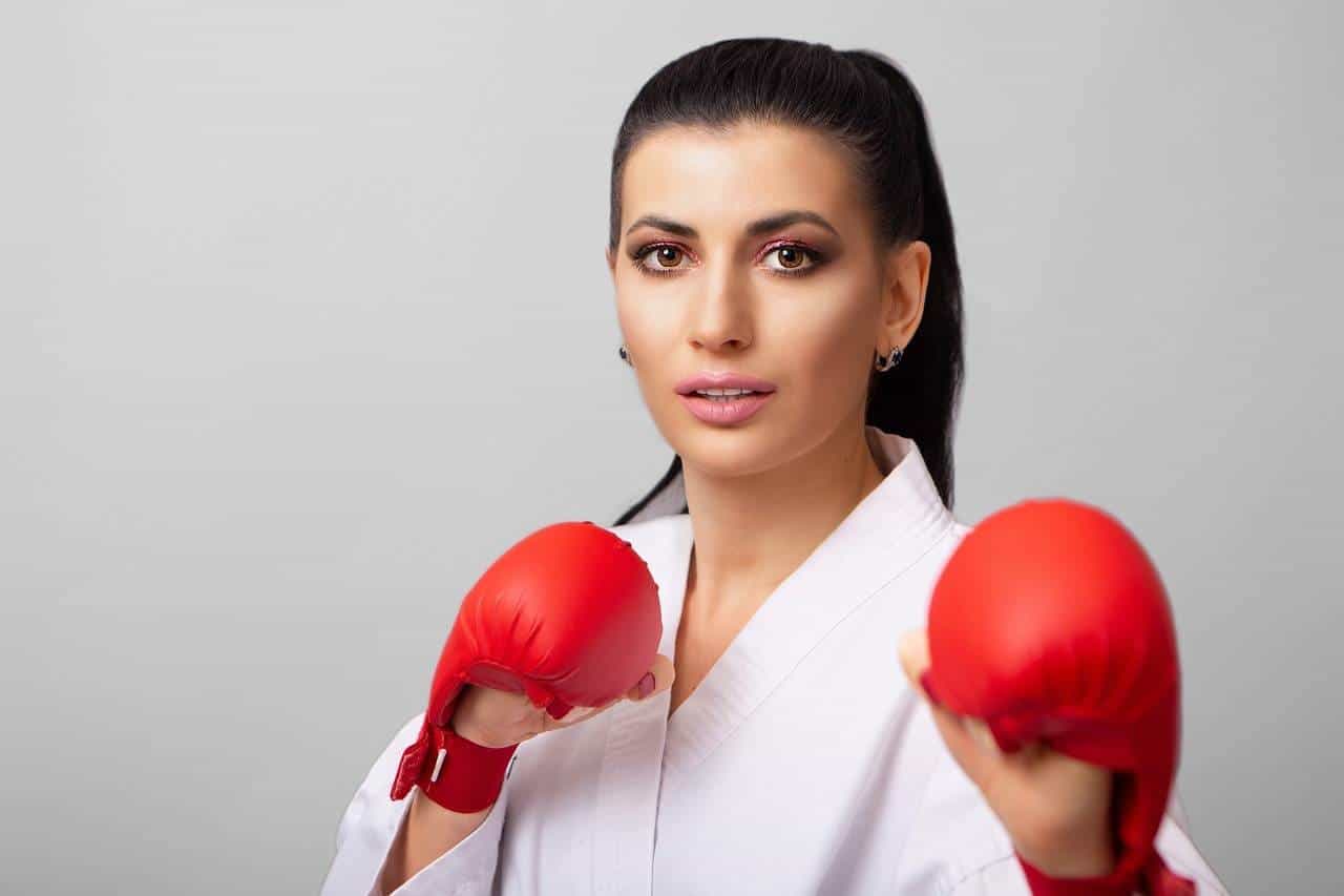 Self Defense for Women: 3 Simple Tips 6 woman g8974bd171 1280