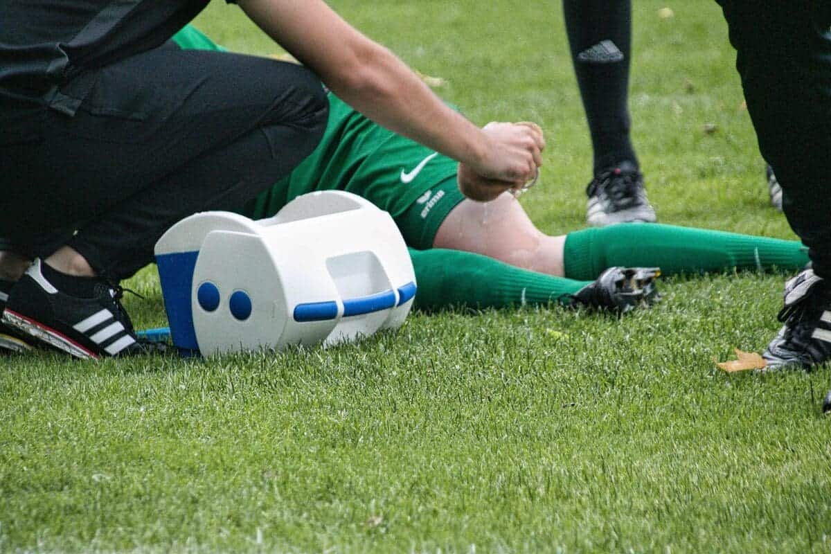 knee and ankle pain